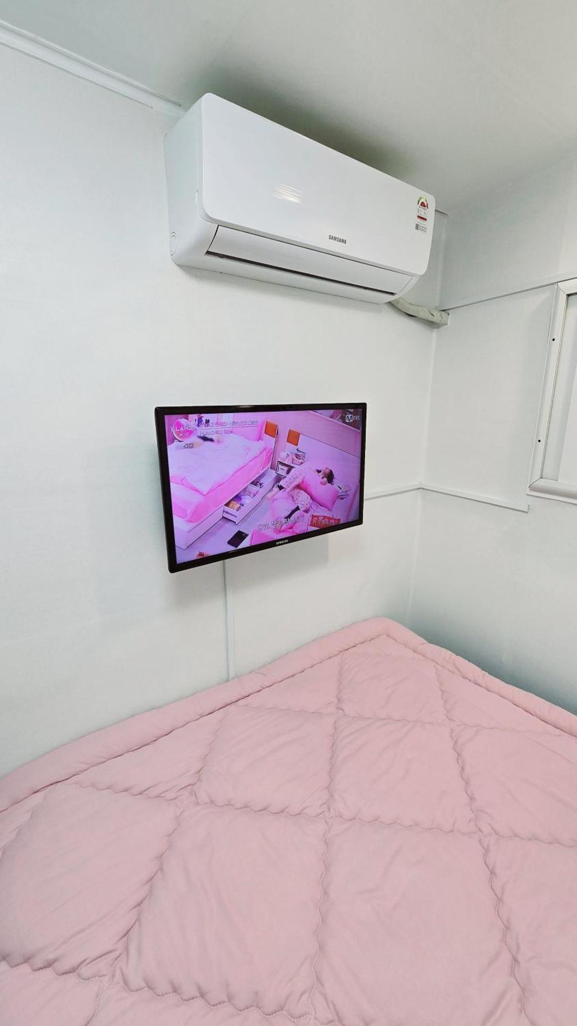 Time Stay Seoul Bagian luar foto